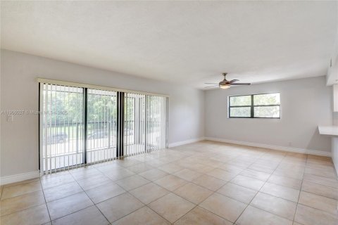Copropriété à louer à Fort Lauderdale, Floride: 2 chambres, 117.71 m2 № 1956661 - photo 14