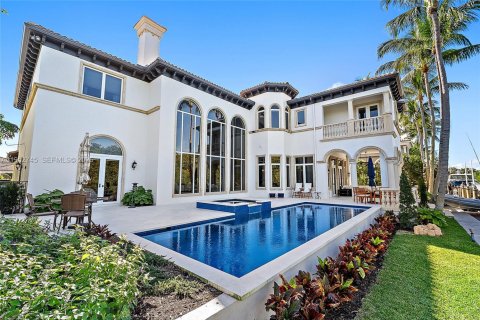 Купить виллу или дом в Норт-Палм-Бич, Флорида 3 комнаты, 654.31м2, № 2009220 - фото 4