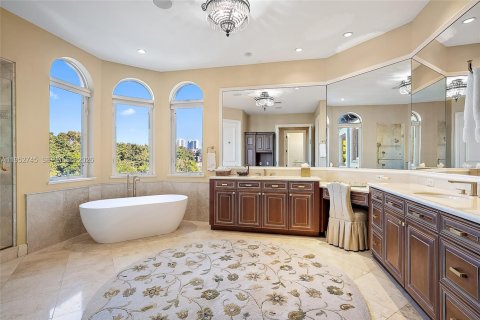 Купить виллу или дом в Норт-Палм-Бич, Флорида 3 комнаты, 654.31м2, № 2009220 - фото 23