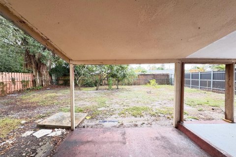 Villa ou maison à louer à Hollywood, Floride: 2 chambres, 105.82 m2 № 2001941 - photo 18