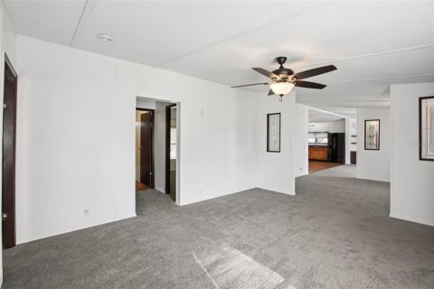 House in Polk City, Florida 3 bedrooms, 171.68 sq.m. № 1900389 - photo 21