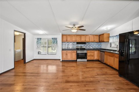 House in Polk City, Florida 3 bedrooms, 171.68 sq.m. № 1900389 - photo 12