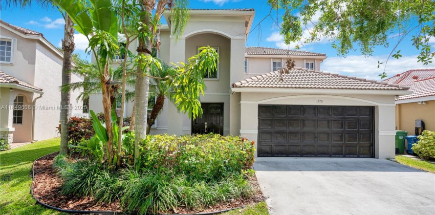 Villa ou maison à Weston, Floride 4 chambres, 256.41 m2 № 1852140