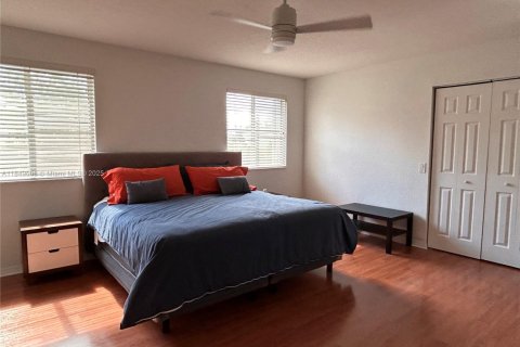 Villa ou maison à louer à Weston, Floride: 4 chambres, 256.41 m2 № 1852140 - photo 15