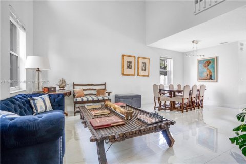 Villa ou maison à louer à Weston, Floride: 4 chambres, 256.41 m2 № 1852140 - photo 4