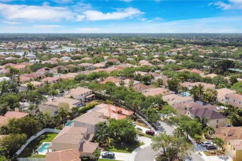 Villa ou maison à louer à Weston, Floride: 4 chambres, 256.41 m2 № 1852140 - photo 28