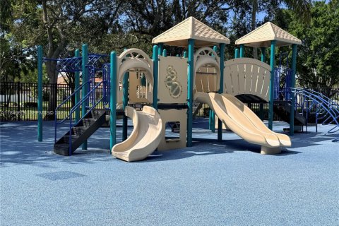 Casa en alquiler en Weston, Florida, 4 dormitorios, 256.41 m2 № 1852140 - foto 30