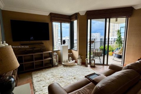 Condominio en venta en Miami, Florida, 1 dormitorio, 77.67 m2 № 1817642 - foto 9