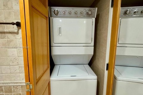 Condominio en venta en Miami, Florida, 1 dormitorio, 77.67 m2 № 1817642 - foto 26