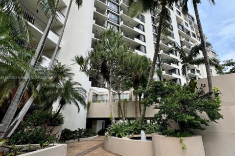 Condominio en venta en Miami, Florida, 1 dormitorio, 77.67 m2 № 1817642 - foto 2