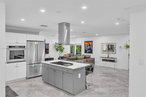 Villa ou maison à louer à Fort Lauderdale, Floride: 5 chambres, 222.04 m2 № 1972102 - photo 28