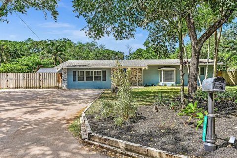 Villa ou maison à louer à Fort Lauderdale, Floride: 5 chambres, 222.04 m2 № 1972102 - photo 2