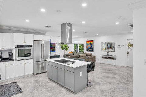 Villa ou maison à louer à Fort Lauderdale, Floride: 5 chambres, 222.04 m2 № 1972102 - photo 29