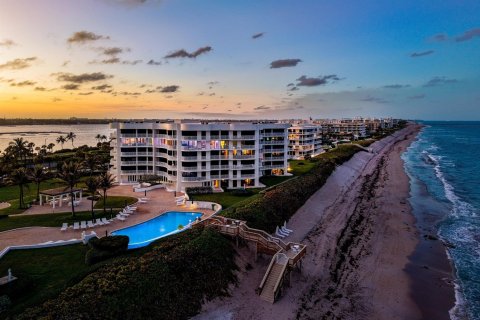 Condominio en venta en Palm Beach, Florida, 3 dormitorios, 358.51 m2 № 2260316 - foto 20