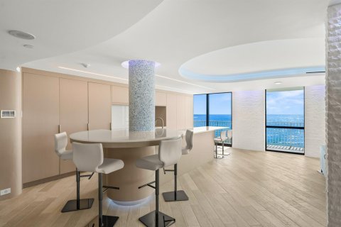 Condo in Palm Beach, Florida, 3 bedrooms № 2260316