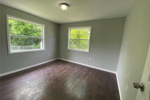 House in Winter Haven, Florida 3 bedrooms, 71.35 sq.m. № 2166039 - photo 9