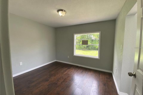 House in Winter Haven, Florida 3 bedrooms, 71.35 sq.m. № 2166039 - photo 10