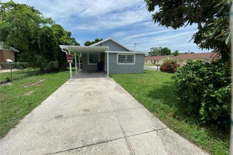 House in Winter Haven, Florida 3 bedrooms, 71.35 sq.m. № 2166039 - photo 2