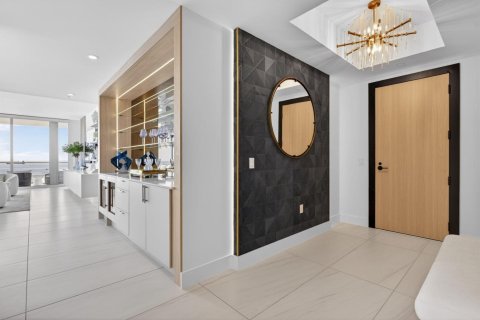 Condo in Fort Lauderdale, Florida, 3 bedrooms № 2175588 - photo 10