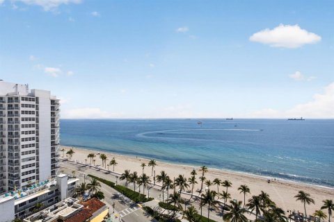 Condo in Fort Lauderdale, Florida, 3 bedrooms № 2175588 - photo 8