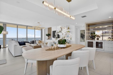 Condo in Fort Lauderdale, Florida, 3 bedrooms № 2175588 - photo 17