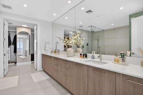 Condo in Fort Lauderdale, Florida, 3 bedrooms № 2175588 - photo 27
