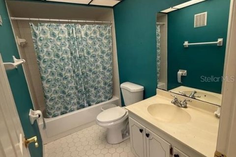 Condo in Bradenton, Florida, 2 bedrooms  № 1725305 - photo 10