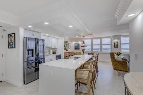 Condo in Riviera Beach, Florida, 2 bedrooms № 2089631 - photo 9