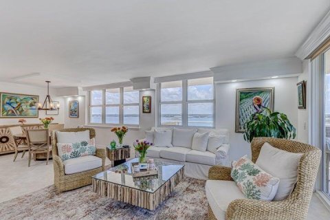 Condo in Riviera Beach, Florida, 2 bedrooms № 2089631 - photo 14