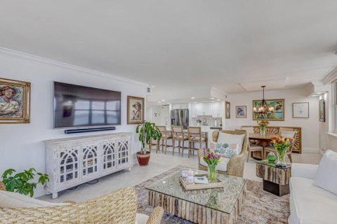 Condo in Riviera Beach, Florida, 2 bedrooms № 2089631 - photo 11