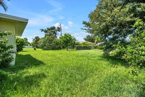 House in Venice, Florida 2 bedrooms, 122.72 sq.m. № 1914780 - photo 23