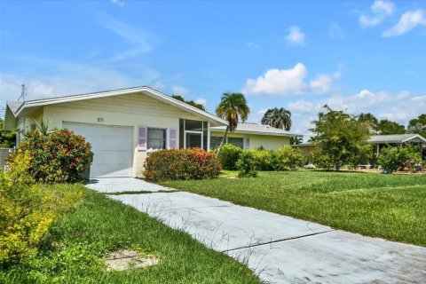 House in Venice, Florida 2 bedrooms, 122.72 sq.m. № 1914780 - photo 1