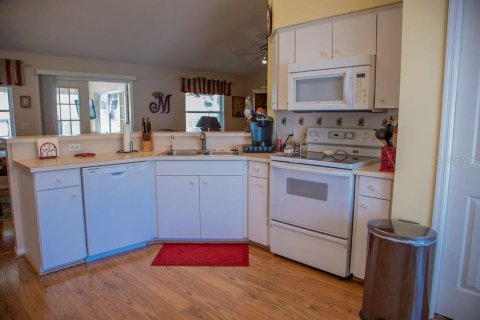 Casa en venta en Lake Wales, Florida, 3 dormitorios, 150.78 m2 № 1625668 - foto 10