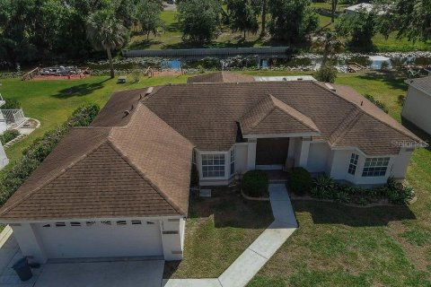 Casa en venta en Lake Wales, Florida, 3 dormitorios, 150.78 m2 № 1625668 - foto 1