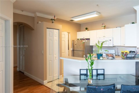 Condo in Miramar, Florida, 2 bedrooms  № 1822199 - photo 3
