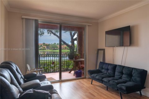 Condo in Miramar, Florida, 2 bedrooms  № 1822199 - photo 2