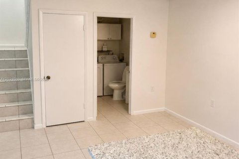 Townhouse in Palm Beach Gardens, Florida 2 bedrooms, 123.19 sq.m. № 2083972 - photo 8