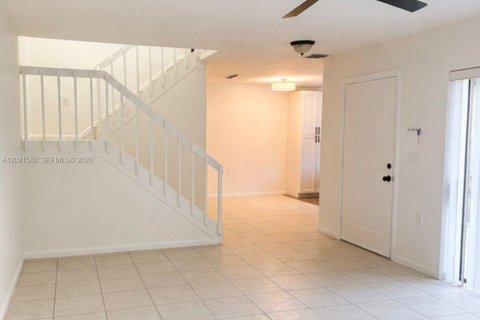 Townhouse in Palm Beach Gardens, Florida 2 bedrooms, 123.19 sq.m. № 2083972 - photo 12