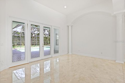 House in Fish Hawk, Florida 5 bedrooms, 447.88 sq.m. № 2315190 - photo 7