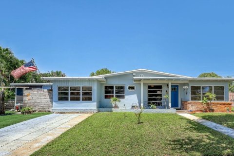 Villa ou maison à Lantana, Floride 3 chambres, 175.12 m2 № 2357771