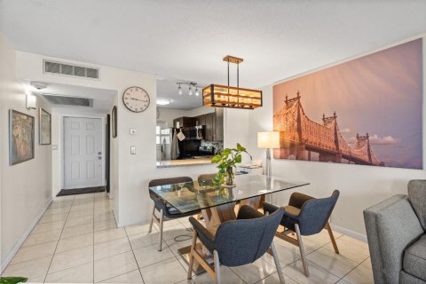 Condominio en venta en Hollywood, Florida, 2 dormitorios, 84.45 m2 № 2270619 - foto 15