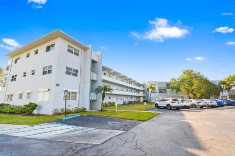 Condominio en venta en Hollywood, Florida, 2 dormitorios, 84.45 m2 № 2270619 - foto 27