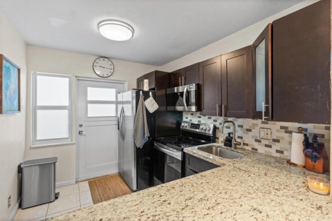 Condominio en venta en Hollywood, Florida, 2 dormitorios, 84.45 m2 № 2270619 - foto 5