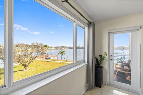 Condominio en venta en Hollywood, Florida, 2 dormitorios, 84.45 m2 № 2270619 - foto 11