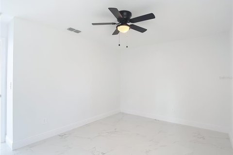 Villa ou maison à vendre à Tampa, Floride: 3 chambres, 118.91 m2 № 2425838 - photo 30