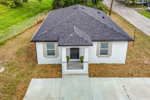 Villa ou maison à vendre à Tampa, Floride: 3 chambres, 118.91 m2 № 2425838 - photo 4