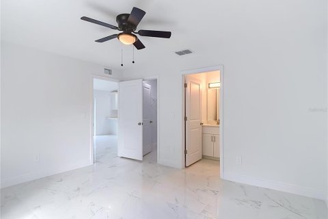Villa ou maison à vendre à Tampa, Floride: 3 chambres, 118.91 m2 № 2425838 - photo 20