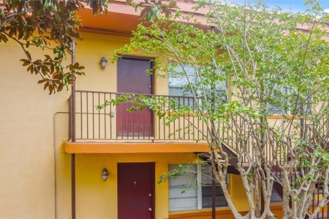 Condo in Orlando, Florida, 4 bedrooms  № 1882748 - photo 29