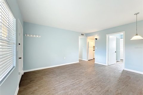 Condo in Orlando, Florida, 4 bedrooms  № 1882748 - photo 7