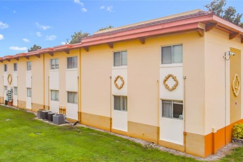 Condo in Orlando, Florida, 4 bedrooms  № 1882748 - photo 28